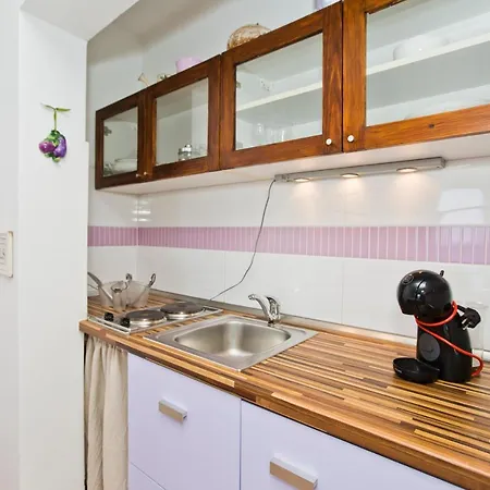 Rino Apartment Hvar Town
