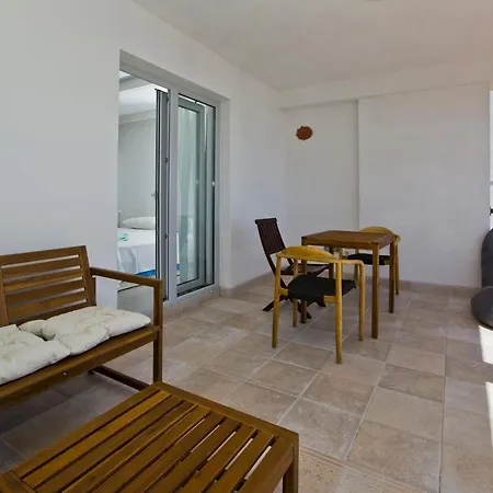 Apartment Rino Hvar Town
