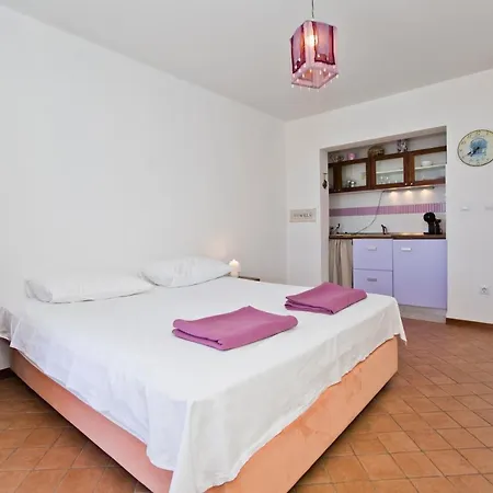 Rino Apartment Hvar Town
